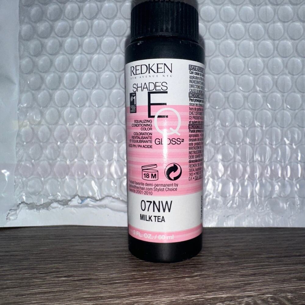 Redken Shades EQ Gloss 7NW Milk Tea Demi-Permanent Hair‎ Color gloss
